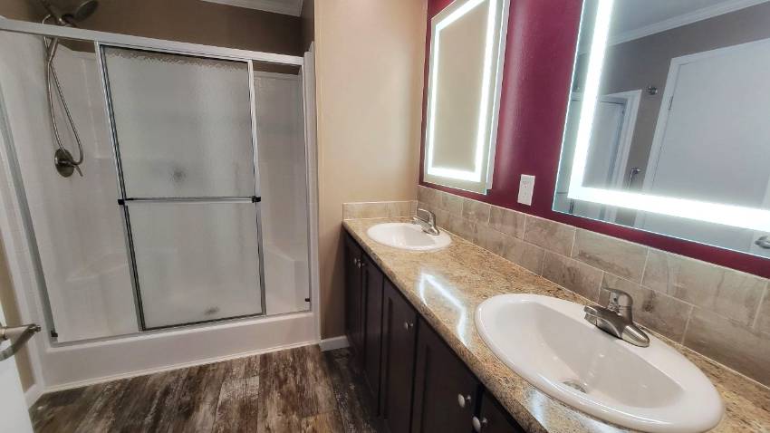 252 Siberian Cypress Circle a Winter Haven, FL Mobile or Manufactured Home for Sale